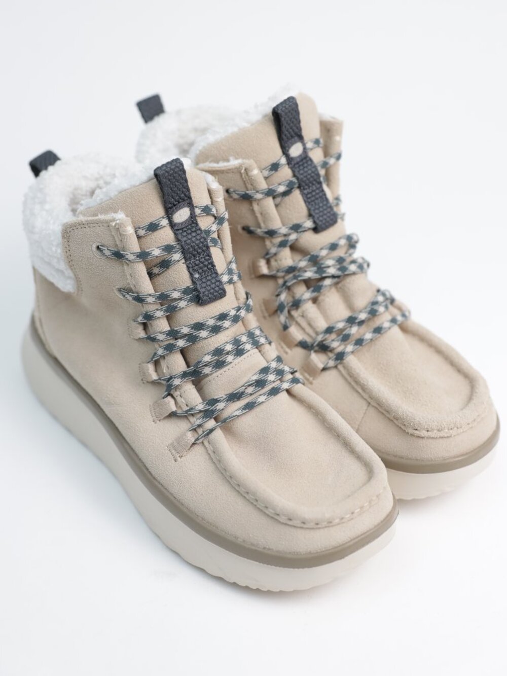 HeyDude Women's Wendy Peak Apres Suede Boot - Beige - Size 9